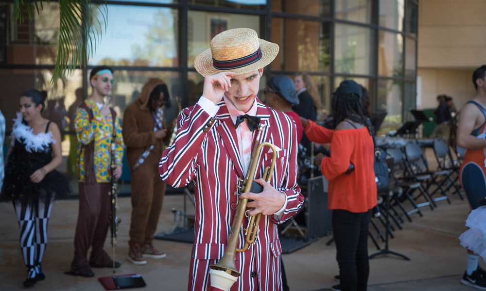 Valencia’s Jazz and Symphonic Bands to Play Outdoor Halloween Concert